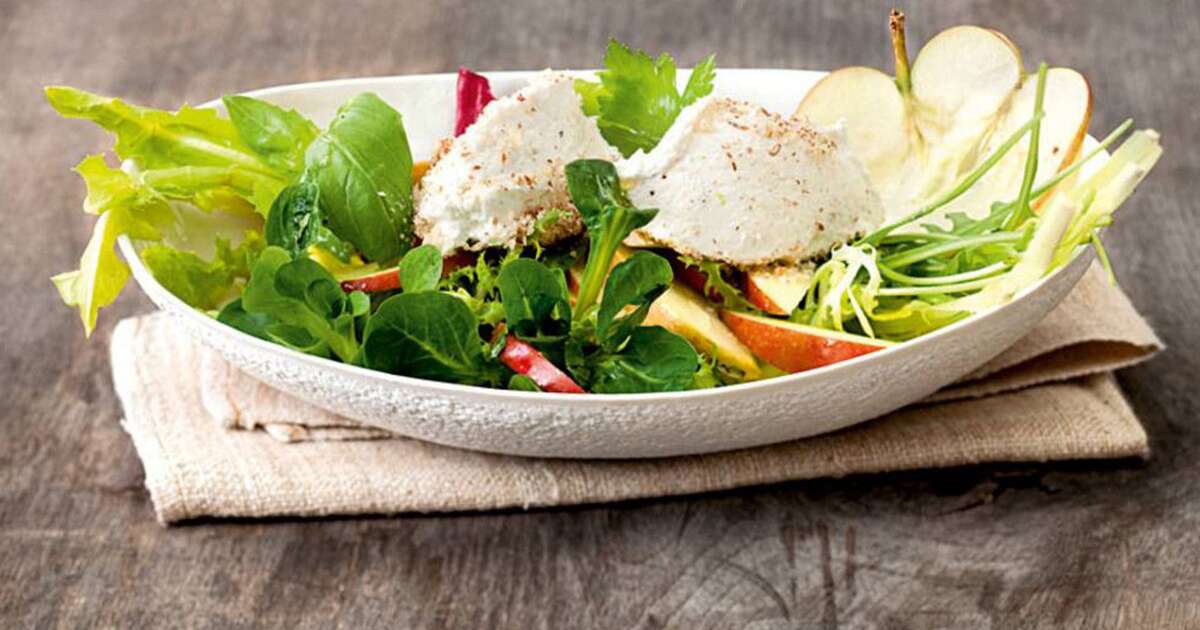 Herbstlicher Salat mit Ziegenkäse und Apfel | Carl Kühne KG