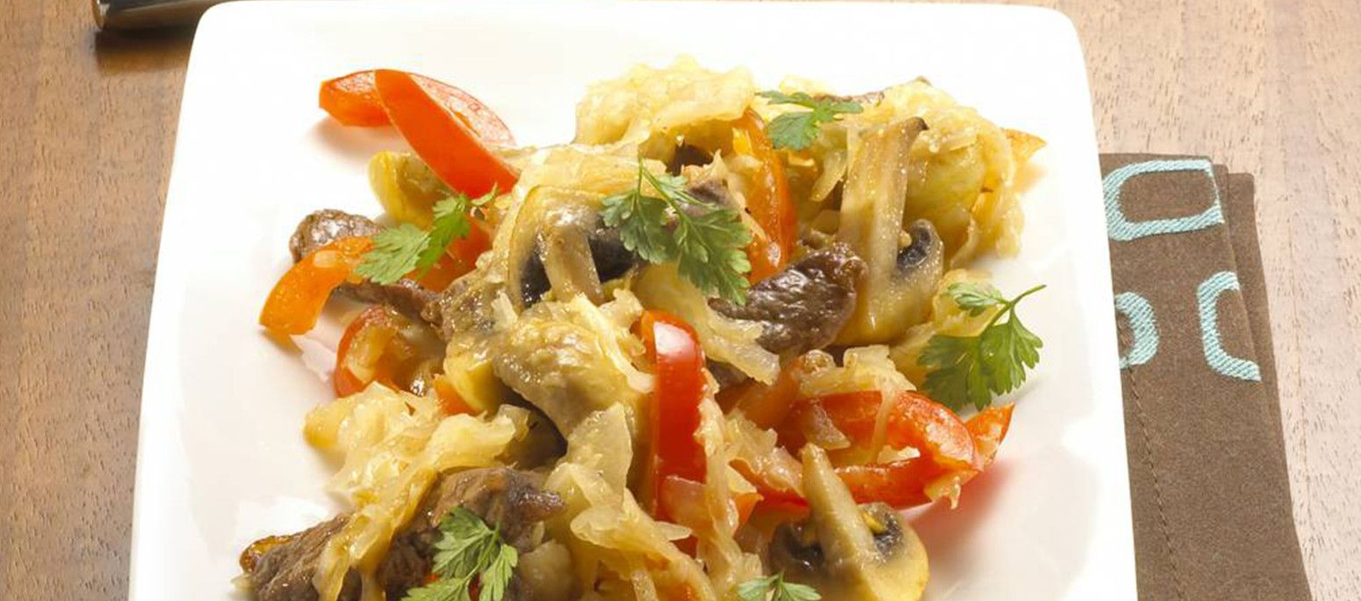 Krautpfanne mit Rinderfilet und Champignons | Carl Kühne KG