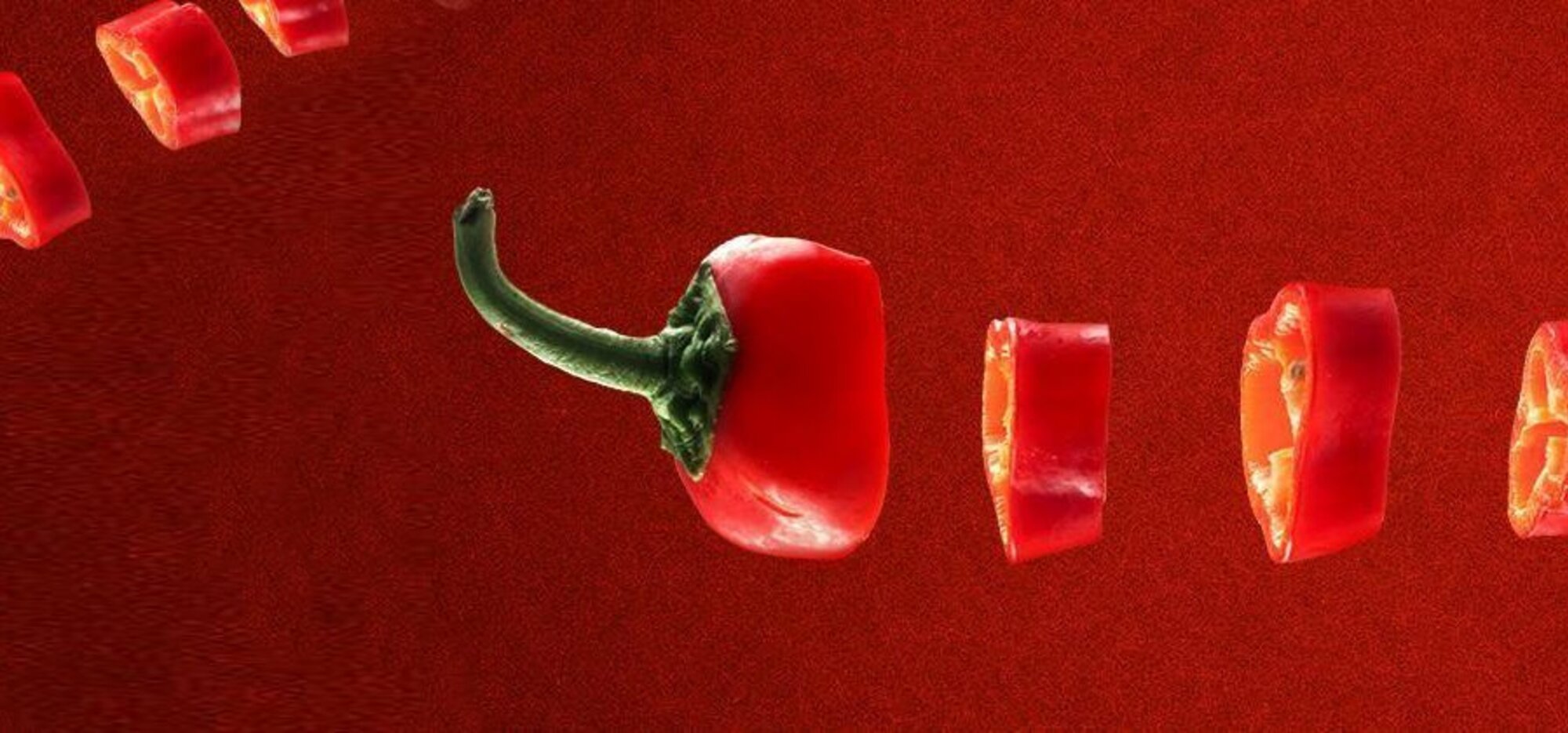 Gemüsesorte: zerschnittene rote Chillischote