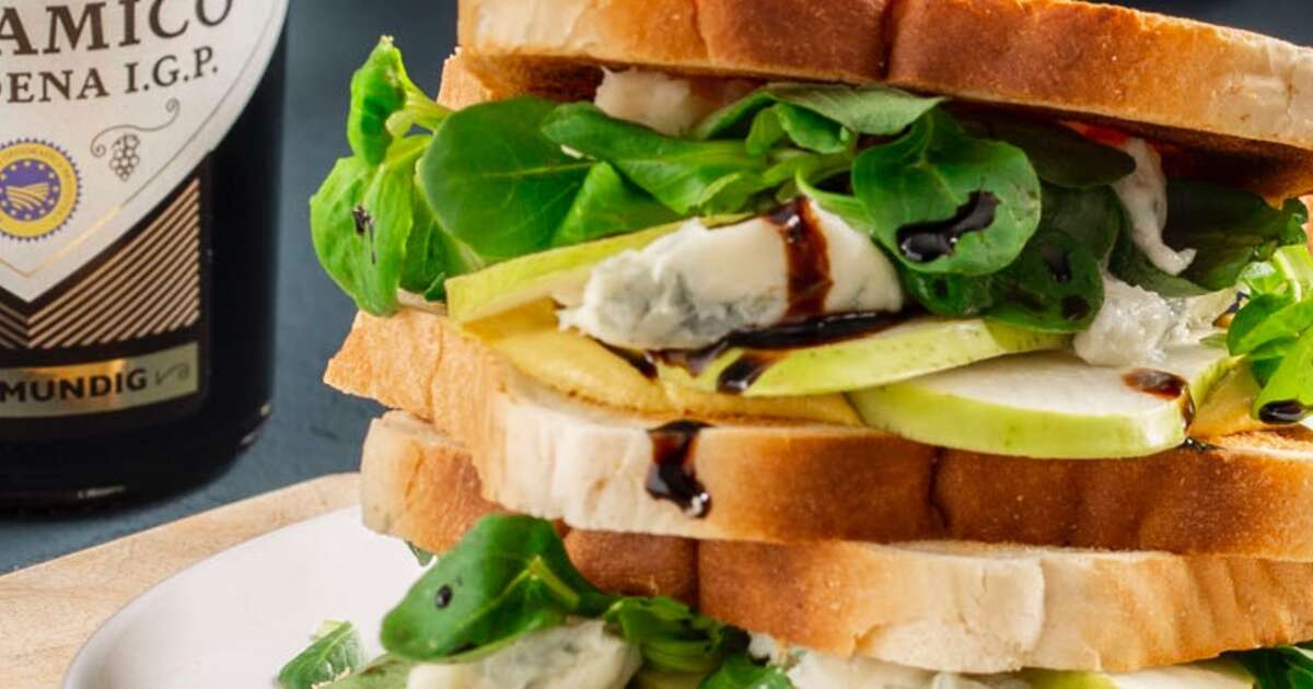 Herzhafter Toast mit Birne, Gorgonzola und Feldsalat | Carl Kühne KG