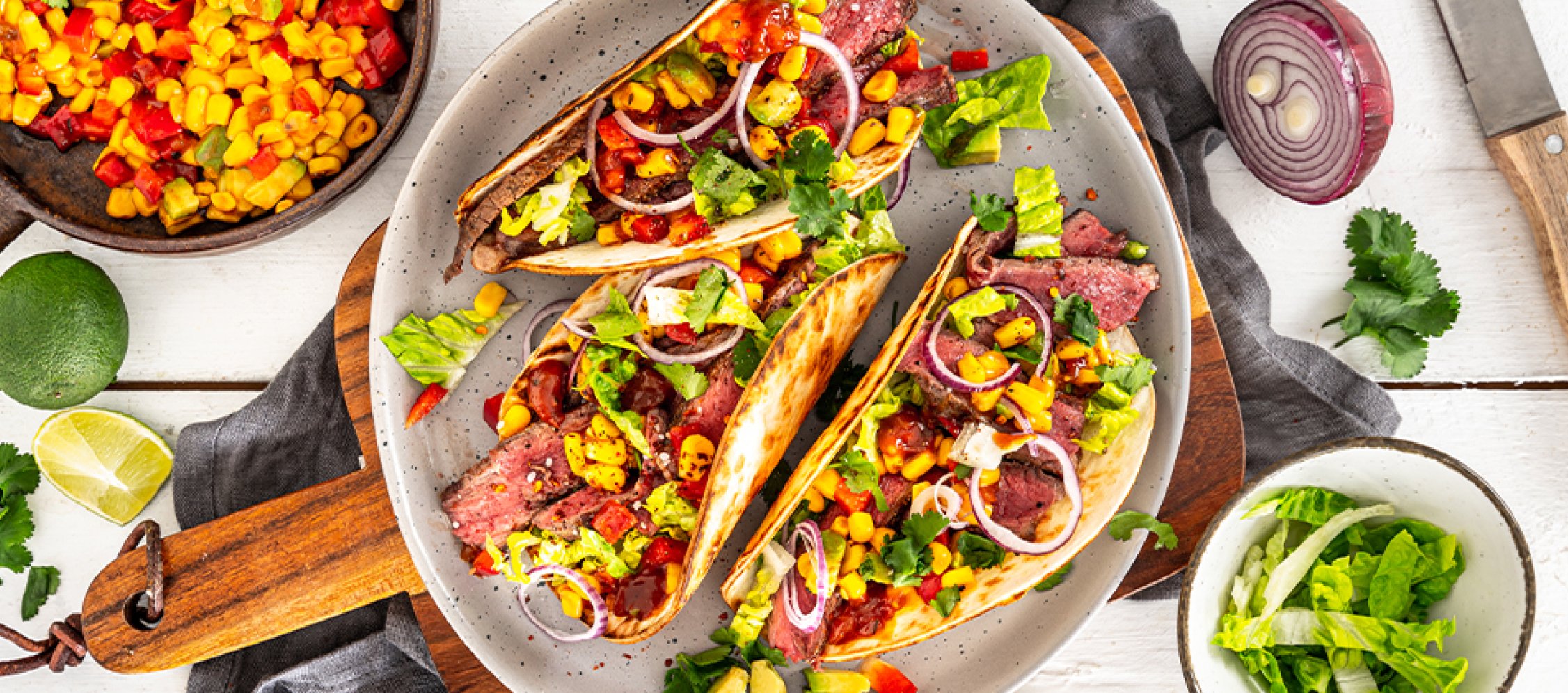 Steak Tacos mit Avocado Mais Salsa Steak Tacos mit Avocado Mais Salsa